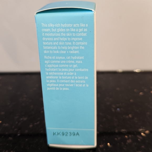 Proactiv Complexion Perfecting Hydrator. - Picture 4 of 5